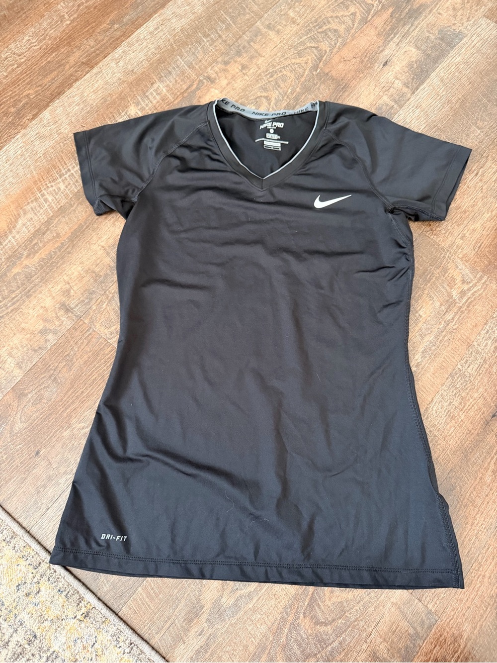 Nike Pro Dri-FIT Fitted Short Sleeve Athletic Top Women’s Large Black
